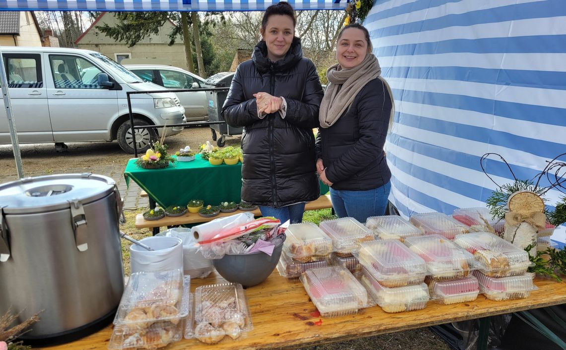 Żurek smakował wybornie, a ciasta zachwycały wyglądem i smakiem