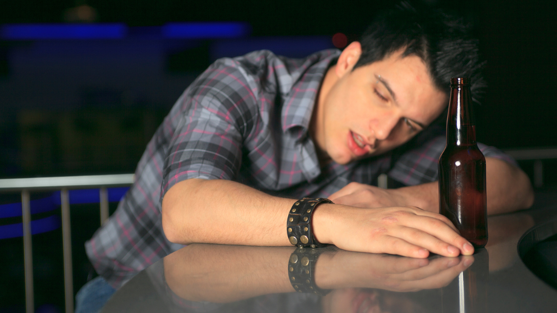 Zwolnienia na kaca. Padł niechlubny rekord